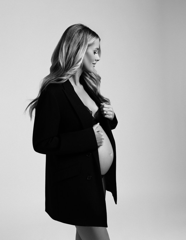 Maternity. Los Angeles maternity, boudoir and family photographer